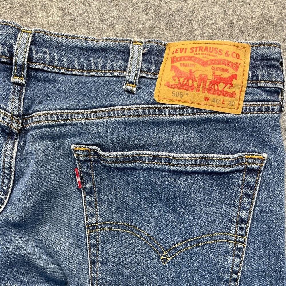 Levis Jeans Men's 40x32 505 Regular Fit Straight Leg Medium Wash Denim Pants - Picture 12 of 13